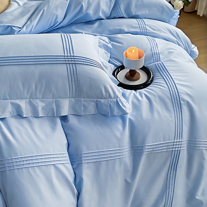 91家纺网 家纺一手货源 找家纺 花香四季家纺 2025新款全棉13376公主风纯棉法式手工立体线条四件套 蔚蓝