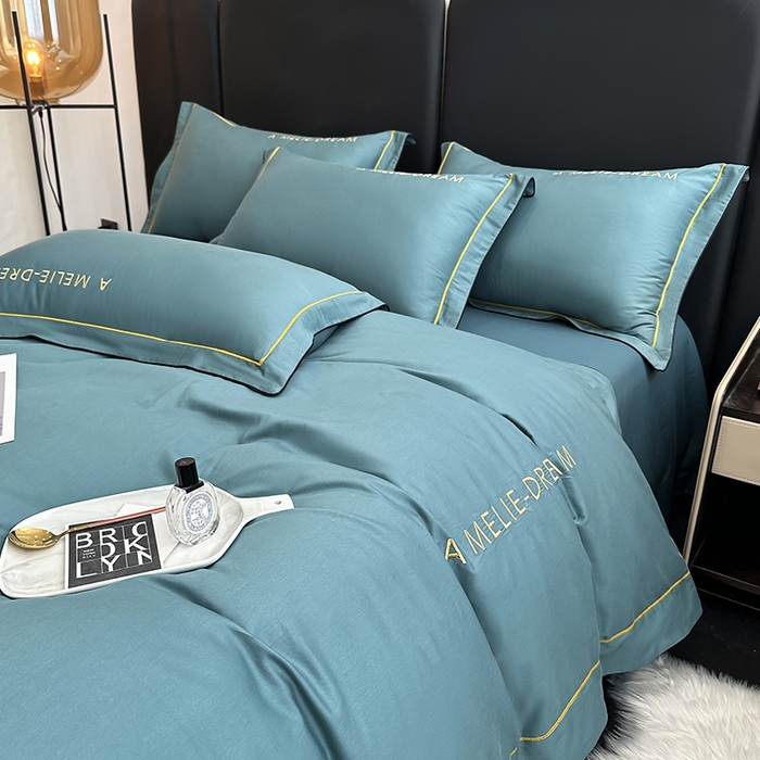 91家纺网 家纺一手货源 找家纺 宇彬家纺 2025新款直播热款13374全棉母婴级压线一字绣宽边枕套被套纯色滚边麻绳四件套贡缎新疆长绒 梦系列-摩卡绿