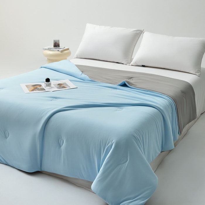 91家纺网 家纺一手货源 找家纺 欧邦 2025新款全消光冰皮凉感锦氨夏被 双拼-蓝灰