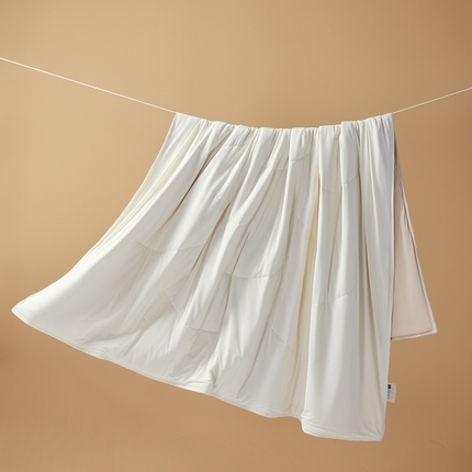 91家纺网 家纺一手货源 找家纺 （总）2025新款纯色星球同款深睡双感夏凉被针织绵凉感丝夏被