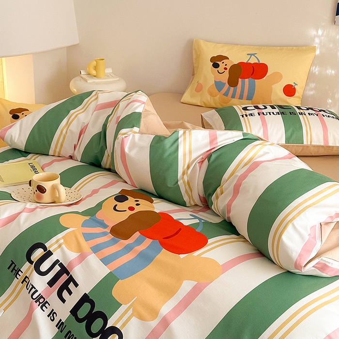 91家纺网 家纺一手货源 找家纺 2025新款全棉大版卡通数码印花纯棉四件套 可爱小狗（绿）