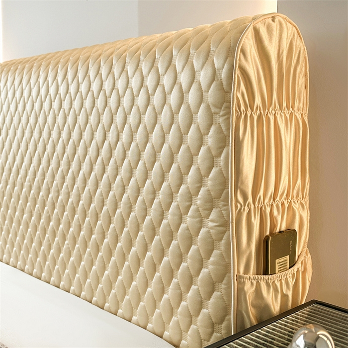 91家纺网 家纺一手货源 找家纺 情恒家纺 2025夏季款亮光布加厚双面用床头罩 香槟黄