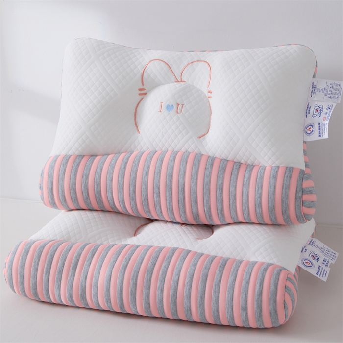 91家纺网 家纺一手货源 找家纺 大熊枕芯 2025新款刺绣款情侣枕 刺绣款情侣枕-粉高枕一对