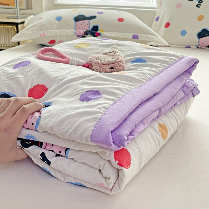 91家纺网 家纺一手货源 找家纺 富艺隆 2025新款水洗棉印花夏被 波点小狗