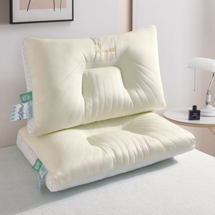 91家纺网 家纺一手货源 找家纺 大熊枕芯  2025新款spa云感刺绣冰丝枕 冰丝护颈枕奶黄中枕一只