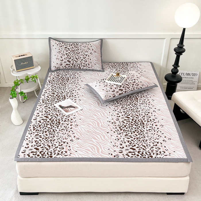 91家纺网 家纺一手货源 找家纺 子曰 2025新款高定版A类PE聚乙烯凉感凉席提花凉席床笠 魅野-粉【平铺款】