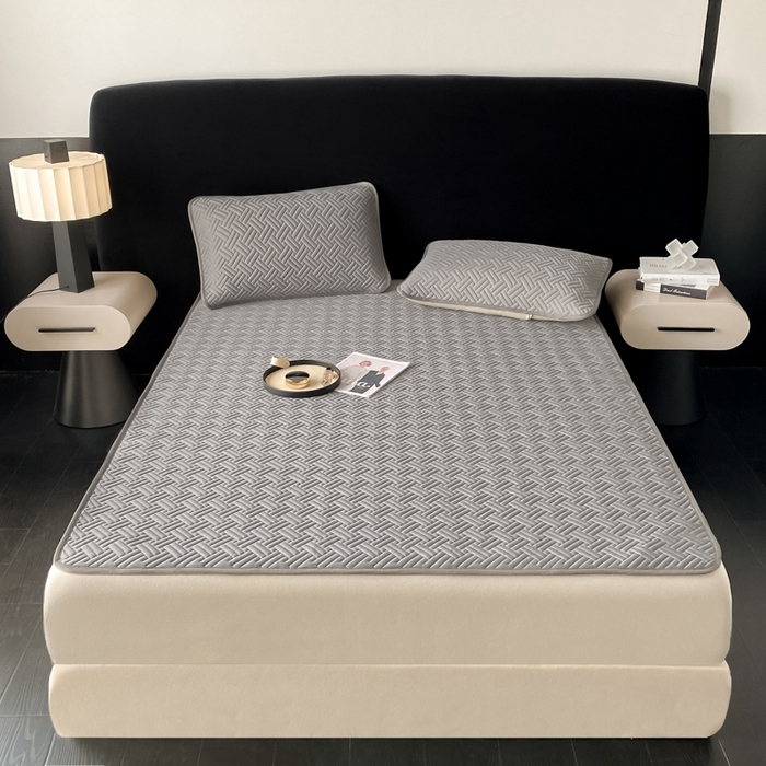 91家纺网 家纺一手货源 找家纺 欧邦 2025新款加厚纯色凉席四件套--夏被四件套 饼干花-深灰