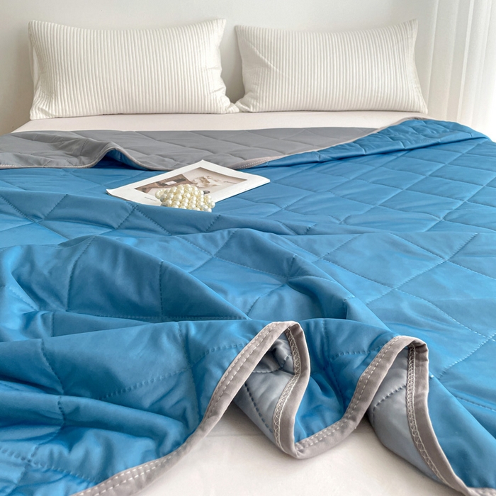 91家纺网 家纺一手货源 找家纺 富艺隆 2025新款纯色凉感丝夏被 宝蓝