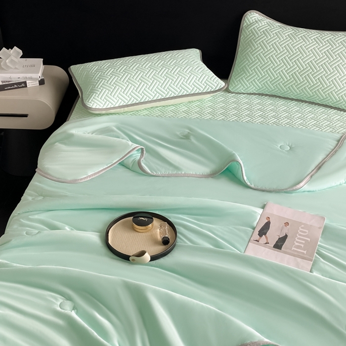 91家纺网 家纺一手货源 找家纺 欧邦 2025新款加厚纯色凉席四件套--凉席三件套 饼干花-水绿