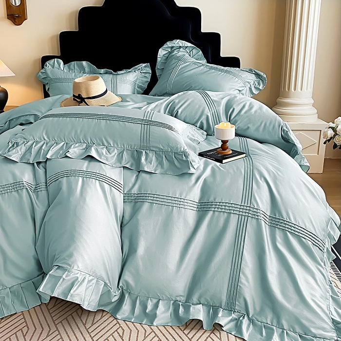 91家纺网 家纺一手货源 找家纺 花香四季家纺 2025新款全棉13376公主风纯棉法式手工立体线条四件套 清风