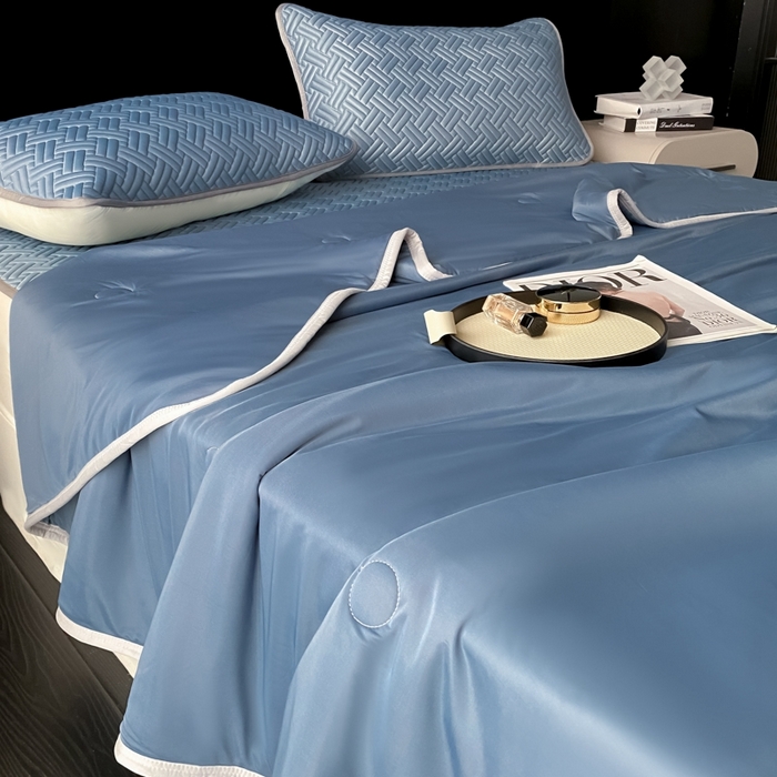 91家纺网 家纺一手货源 找家纺 欧邦 2025新款加厚纯色凉席四件套--夏被四件套 饼干花-宝蓝