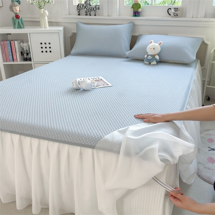 91家纺网 家纺一手货源 找家纺 丝幔家纺 2025新款A类冰豆豆花边款凉席床裙 绅士灰