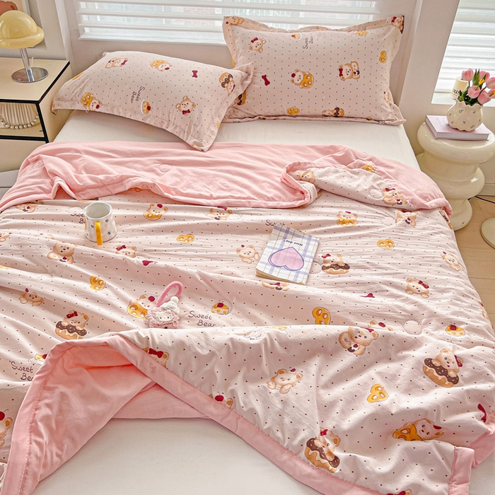 91家纺网 家纺一手货源 找家纺 富艺隆 2025新款水洗棉印花夏被 小熊甜饼