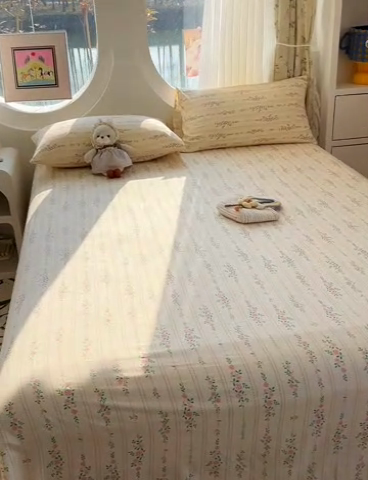 91家纺网 家纺一手货源 找家纺 眠帛家居 2025新款A类水洗皱皱纱印花床单 花蔓