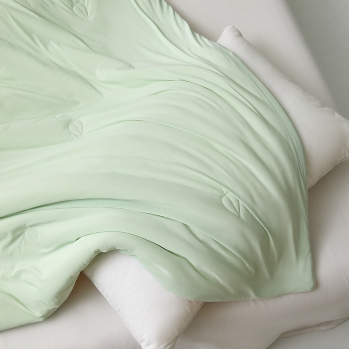 91家纺网 家纺一手货源 找家纺 欧邦 2025新款全消光冰皮凉感锦氨夏被 双拼-驼绿