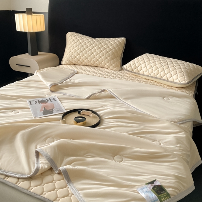 91家纺网 家纺一手货源 找家纺 欧邦 2025新款加厚纯色凉席四件套--夏被四件套 方格-米杏