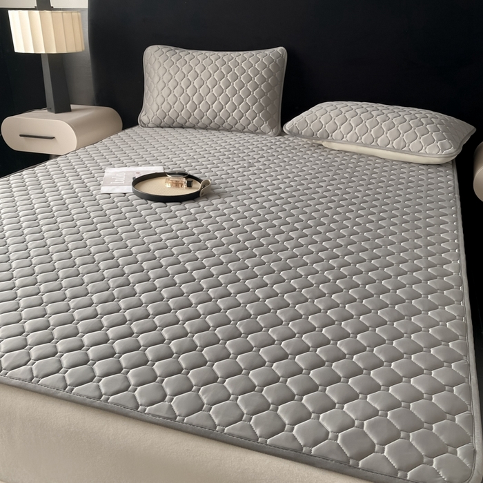 91家纺网 家纺一手货源 找家纺 欧邦 2025新款加厚纯色凉席四件套--凉席三件套 方格-深灰