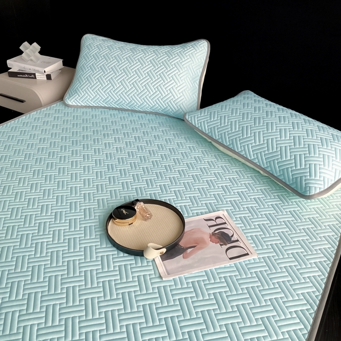 91家纺网 家纺一手货源 找家纺 欧邦 2025新款加厚纯色凉席四件套--凉席三件套 饼干花-湖蓝