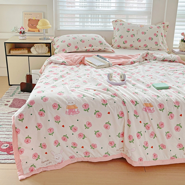 91家纺网 家纺一手货源 找家纺 富艺隆 2025新款水洗棉印花夏被 曼塔玫瑰