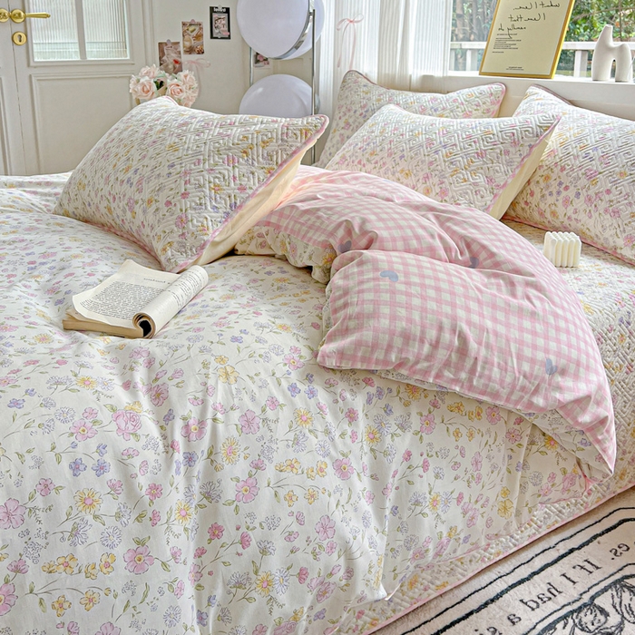 91家纺网 家纺一手货源 找家纺 羽爱家纺 2025新款A类双面全棉印花床盖套件 向阳花开