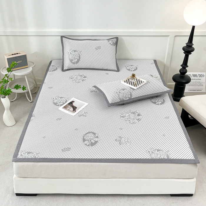 91家纺网 家纺一手货源 找家纺 子曰 2025新款高定版A类PE聚乙烯凉感凉席提花凉席 玫瑰-灰