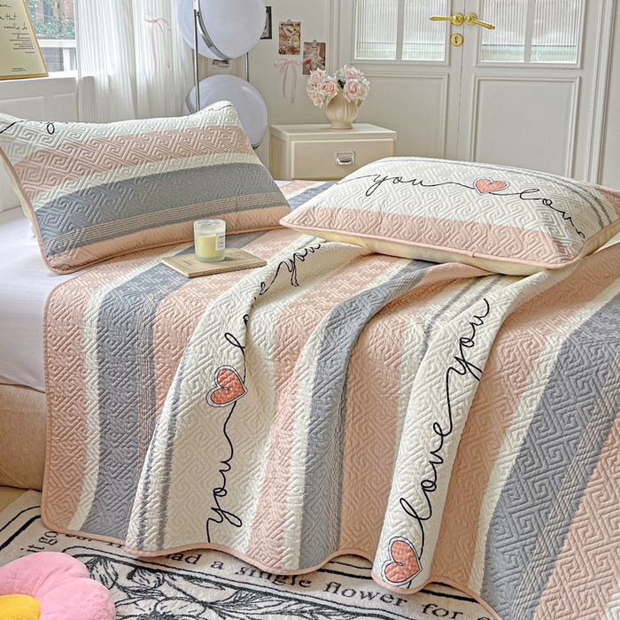 91家纺网 家纺一手货源 找家纺 羽爱家纺 2025新款A类双面全棉印花床盖套件 心悦