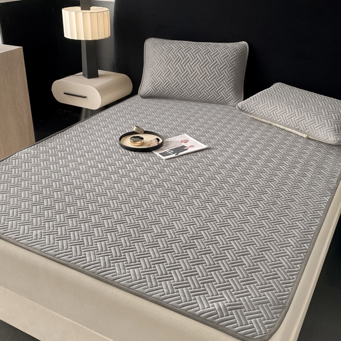 91家纺网 家纺一手货源 找家纺 欧邦 2025新款加厚纯色凉席四件套--夏被四件套 饼干花-深灰