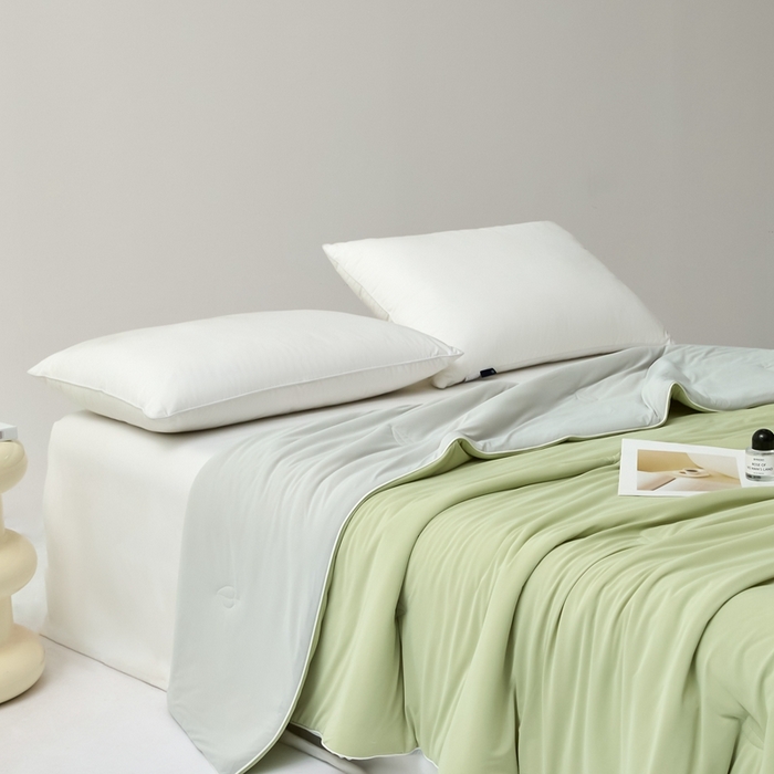 91家纺网 家纺一手货源 找家纺 欧邦 2025新款全消光冰皮凉感锦氨夏被 双拼-绿灰