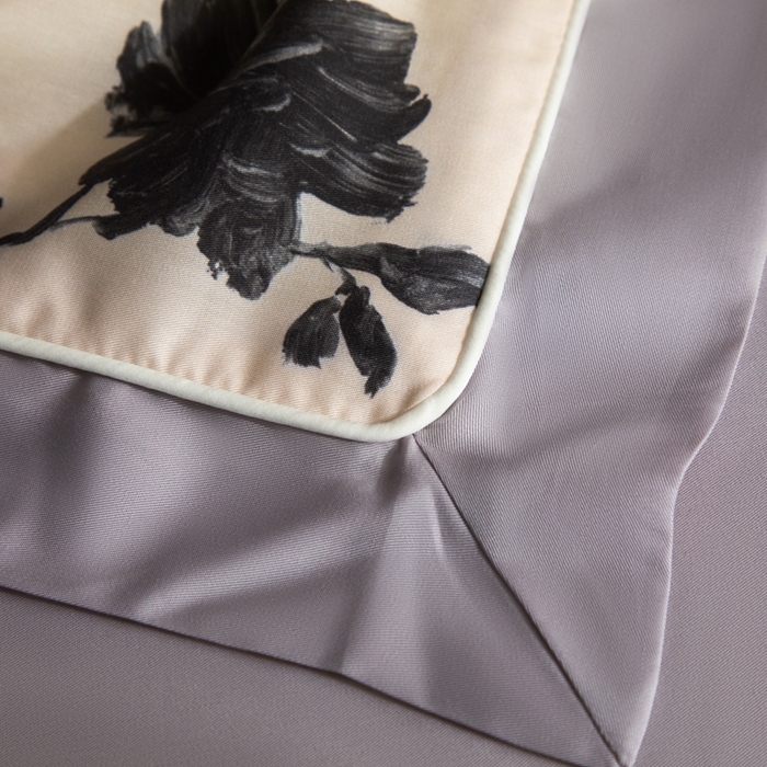 91家纺网 家纺一手货源 找家纺 金喜 2025新款天丝夏被夏凉被薄被子套件数码印花夏被四件套 郁静墨花