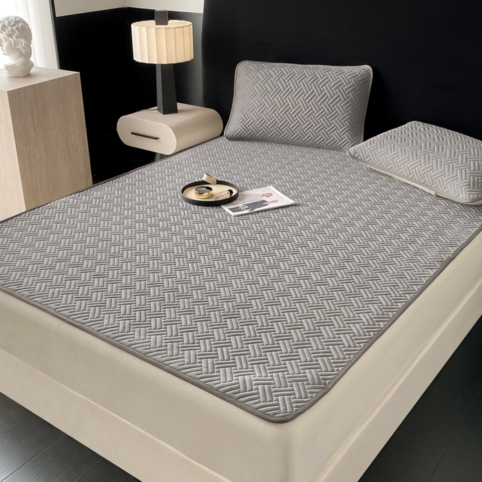 91家纺网 家纺一手货源 找家纺 欧邦 2025新款加厚纯色凉席四件套--夏被四件套 饼干花-深灰