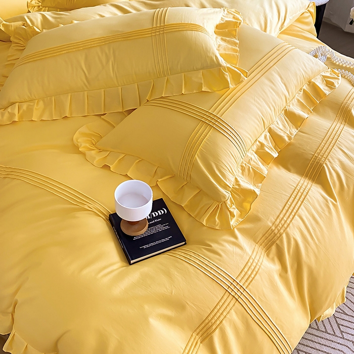 91家纺网 家纺一手货源 找家纺 花香四季家纺 2025新款全棉13376公主风纯棉法式手工立体线条四件套 姜黄