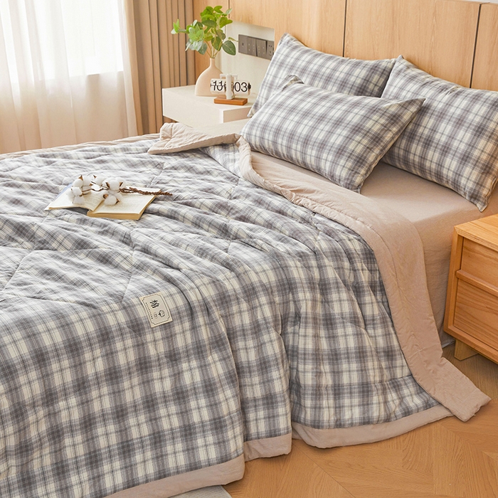 91家纺网 家纺一手货源 找家纺 创优家纺 2025新款无印风格子新疆棉夏被空调被纯棉花被夏被子薄被芯水洗棉包检测 雾川