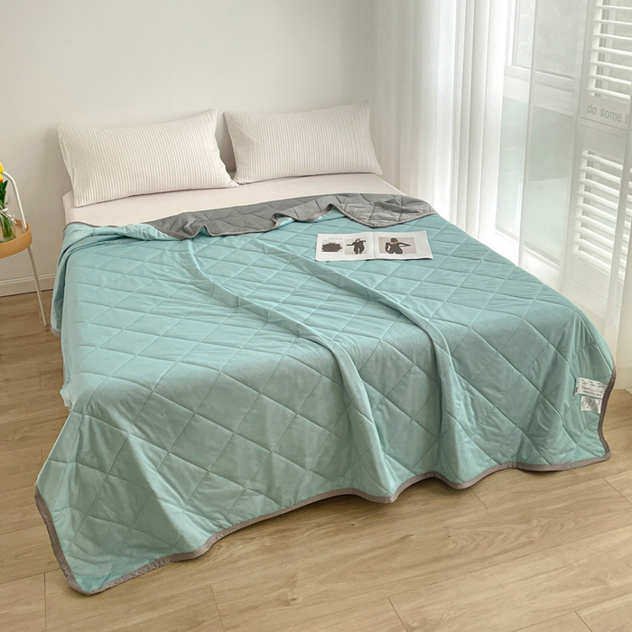 91家纺网 家纺一手货源 找家纺 富艺隆 2025新款纯色凉感丝夏被 果绿