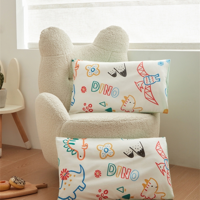 91家纺网 家纺一手货源 找家纺 艾佳宝贝 2025新款A类全棉纯棉儿童单枕套多尺寸可拆式枕头 好多恐龙