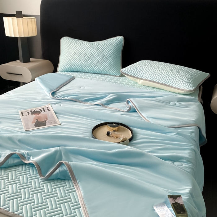 91家纺网 家纺一手货源 找家纺 欧邦 2025新款加厚纯色凉席四件套--夏被四件套 饼干花-湖蓝