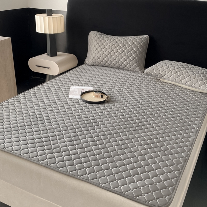 91家纺网 家纺一手货源 找家纺 欧邦 2025新款加厚纯色凉席四件套--凉席三件套 方格-深灰