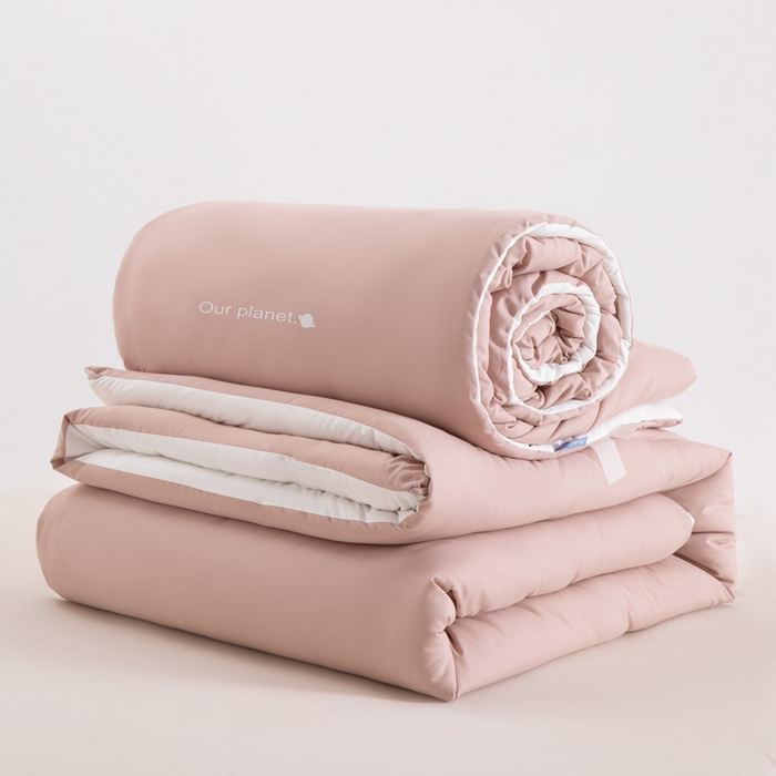 91家纺网 家纺一手货源 找家纺 龙图家纺 2025新款星球深睡被 卡其粉