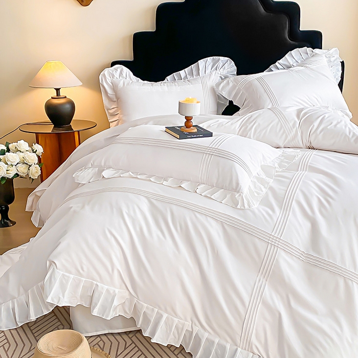 91家纺网 家纺一手货源 找家纺 花香四季家纺 2025新款全棉13376公主风纯棉法式手工立体线条四件套 奶油白