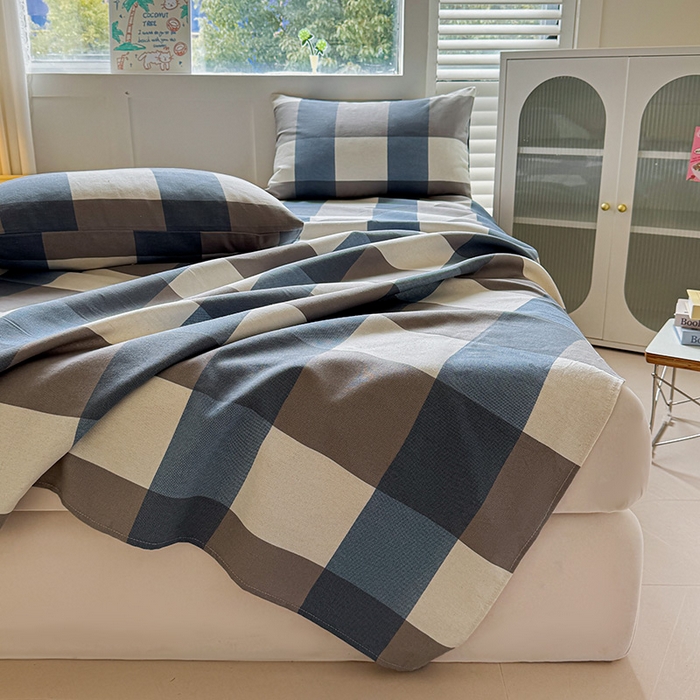 91家纺网 家纺一手货源 找家纺 晓时候 2025原棉老粗布床单凉席三件套软凉席子单床单 蓝咖格