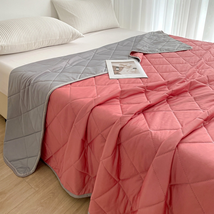 91家纺网 家纺一手货源 找家纺 富艺隆 2025新款纯色凉感丝夏被 豆沙