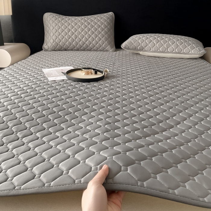 91家纺网 家纺一手货源 找家纺 欧邦 2025新款加厚纯色凉席四件套--凉席三件套 方格-深灰