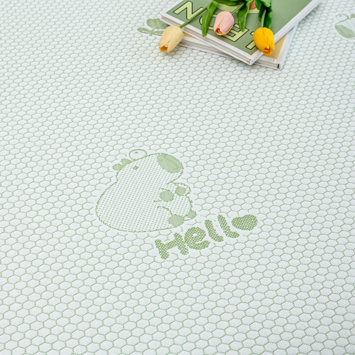 91家纺网 家纺一手货源 找家纺 春寻家纺 2025新款凉豆豆冰丝凉席席子-床裙款 卡皮巴拉-绿