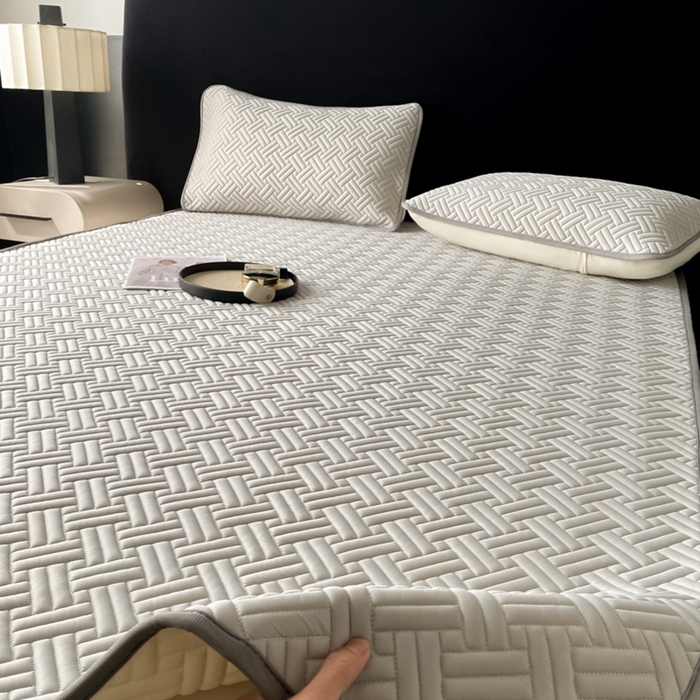 91家纺网 家纺一手货源 找家纺 欧邦 2025新款加厚纯色凉席四件套--凉席三件套 饼干花-浅灰