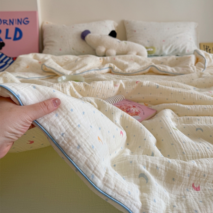 91家纺网 家纺一手货源 找家纺 萝莉家纺 2025新款软软糯糯双层皱皱纱单夏被 夏被四件套 星星月亮