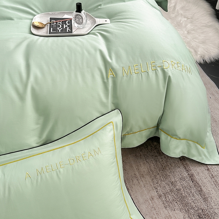 91家纺网 家纺一手货源 找家纺 宇彬家纺 2025新款直播热款13374全棉母婴级压线一字绣宽边枕套被套纯色滚边麻绳四件套贡缎新疆长绒 梦系列-炫彩绿