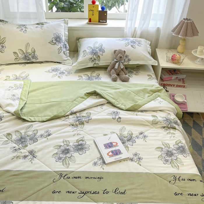 91家纺网 家纺一手货源 找家纺 菲梵家纺 2025春夏新品A类全棉喷气印花夏被 被子被芯 缪斯女神