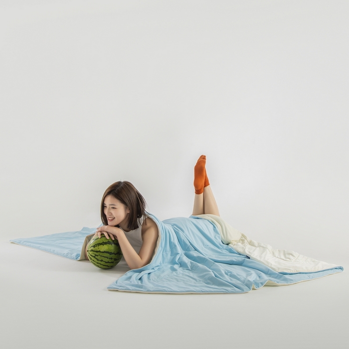 91家纺网 家纺一手货源 找家纺 （总）金喜 2025新款锦氨冰川凉感被裸机面料夏凉被凉感薄被子-冰菓夏被