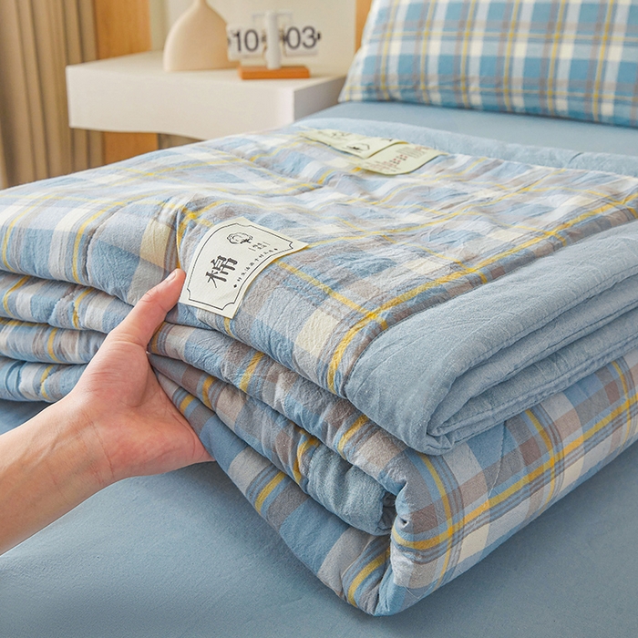 91家纺网 家纺一手货源 找家纺 创优家纺 2025新款无印风格子新疆棉夏被空调被纯棉花被夏被子薄被芯水洗棉包检测 简兮蓝