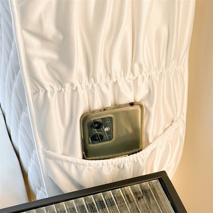 91家纺网 家纺一手货源 找家纺 情恒家纺 2025夏季款亮光布加厚双面用床头罩 象牙白