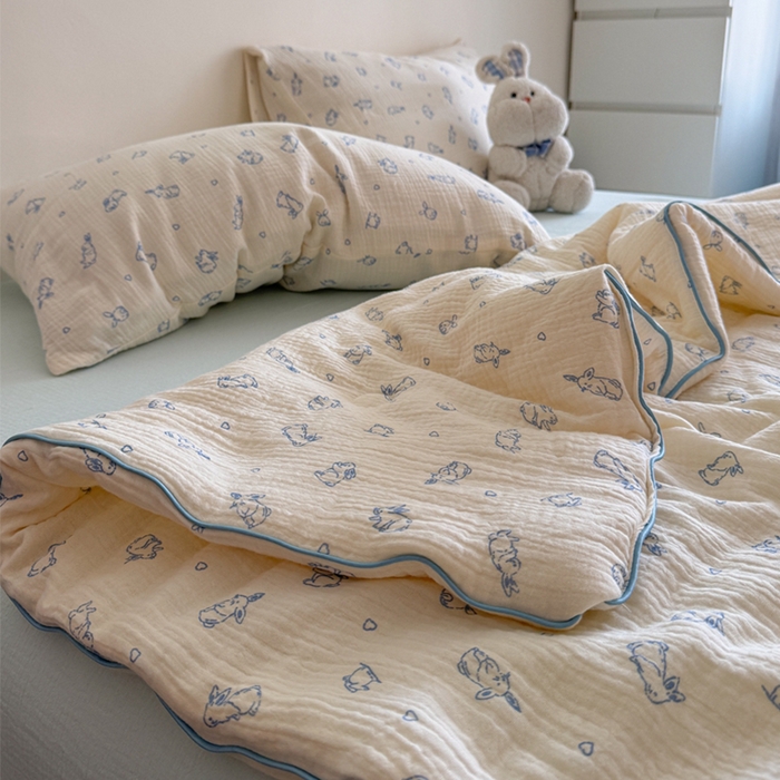 91家纺网 家纺一手货源 找家纺 萝莉家纺 2025新款软软糯糯双层皱皱纱单夏被 夏被四件套 小玉兔